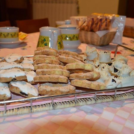 Sa Domo Tua Iun E5942 Bed & Breakfast Bonorva Eksteriør bilde