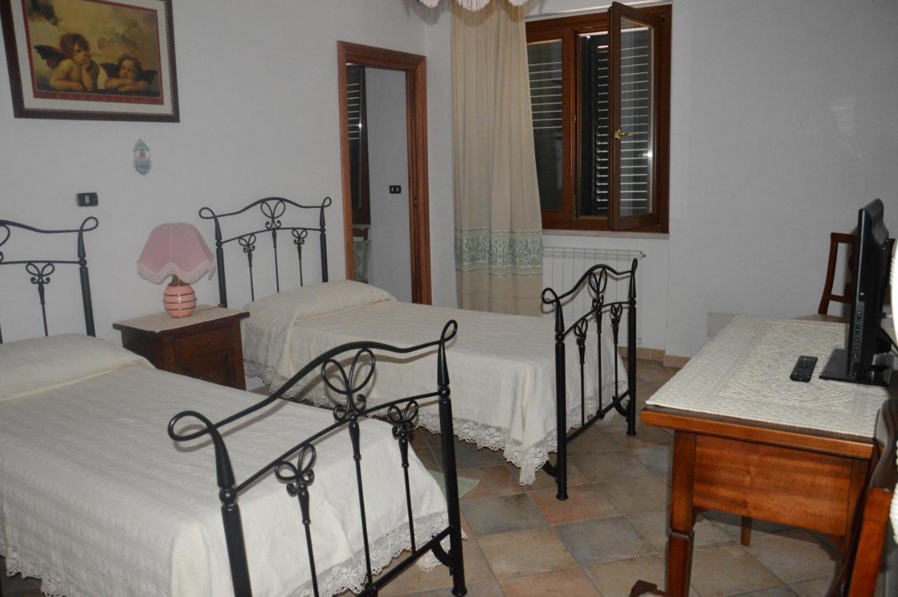 Sa Domo Tua Iun E5942 Bed & Breakfast Bonorva Eksteriør bilde